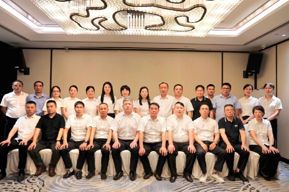 乘风破浪 向新而行｜完美体育客服_完美(中国)
集团2026年半年度会议圆满召开